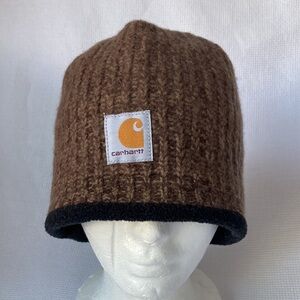 Carhartt brown beanie with fleece lining and brand's logo patch on the front OS